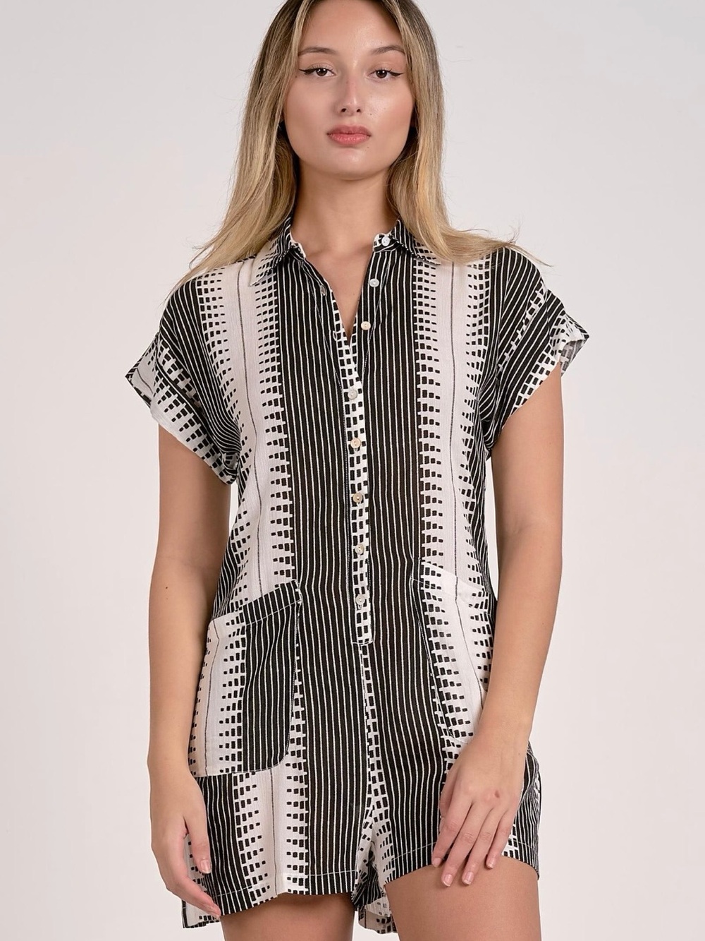 Elan Black and White Geometric Striped Button-Front Romper